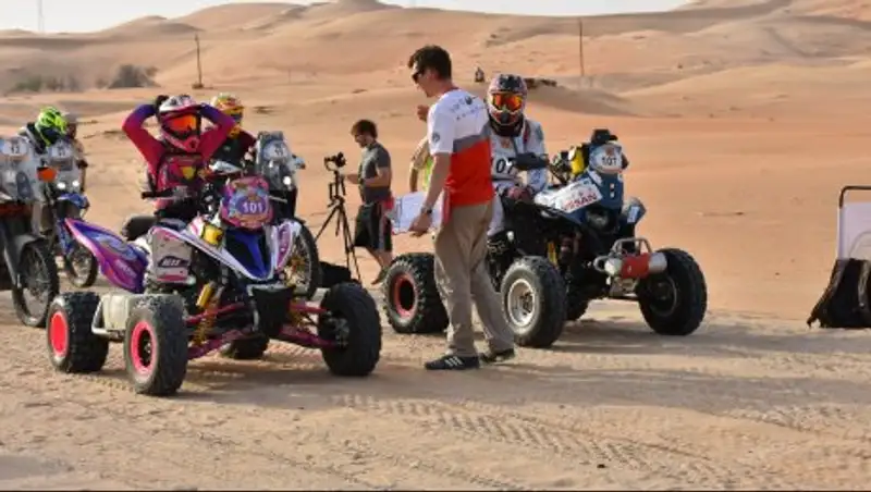 Трое казахстанских квадроциклистов добрались до финиша четвертого этапа гонки в Абу-Даби