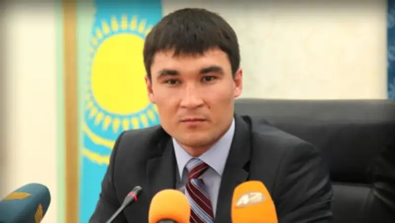 Боксер Серик Сапиев стал депутатом Мажилиса
