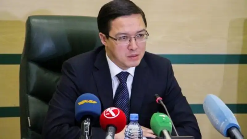 Выданы первые займы по программе "7-20-25" - Акишев