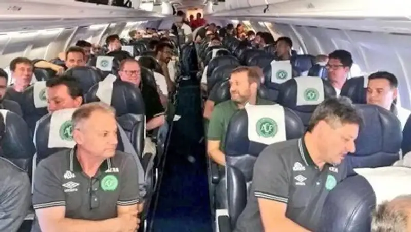 Последнее видео: перед катастрофой бразильские футболисты попали в объектив камеры