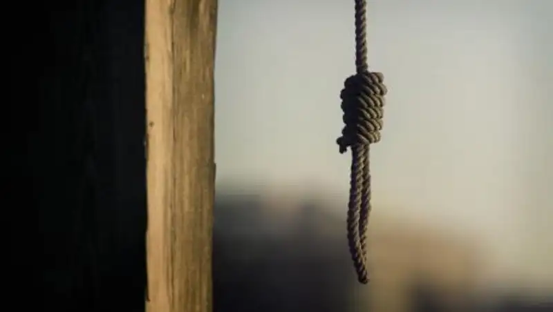 В ВКО пропавшего мальчика нашли повешенным на кладбище 