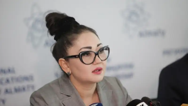 Главный санврач Алматы оказалась на рейсе с больным коронавирусом