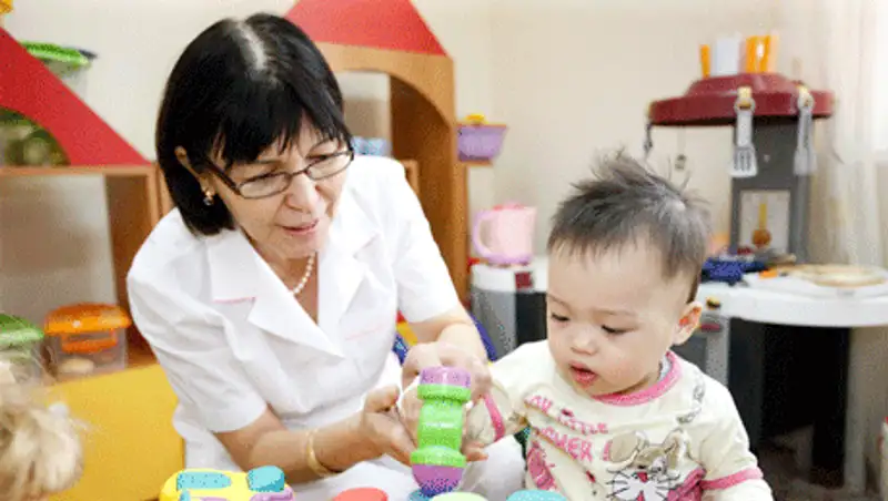 В Астане презентовали проект по реабилитации детей с диагнозом ДЦП, фото - Новости Zakon.kz от 21.11.2013 01:45