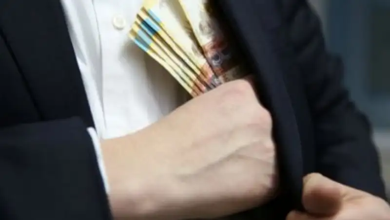 Казахстанским чиновникам будут выплачивать бонусы за хорошую работу