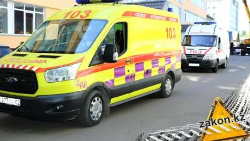 Выпрыгнувший из окна высотки стрелок скончался на месте ЧП