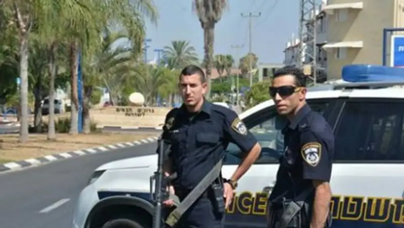 СМИ: В Израиле племянник премьера Франции получил ножевое ранение