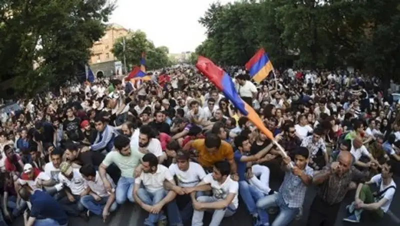 Президент Армении рассказал о причинах протестов в стране