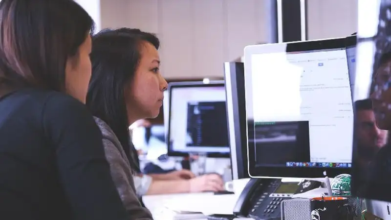 Иностранная рабочая сила: кто работает в Казахстане