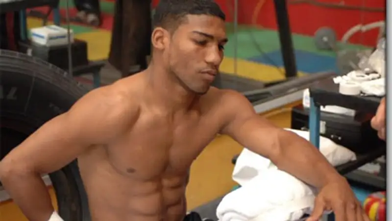 В США арестовали чемпиона мира по боксу