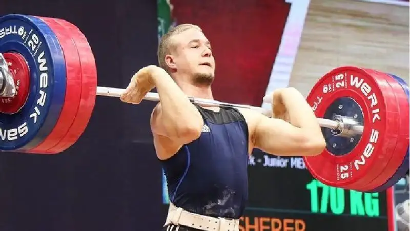 Казахстанец завоевал «бронзу» на чемпионате Азии по тяжелой атлетике