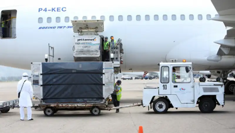 В Алматы доставили 34 тонны антиковидных препаратов