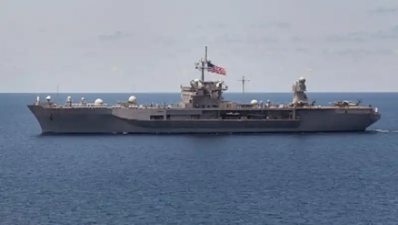 Офицеры ВМС США выдавали служебную информацию в обмен на секс-вечеринки