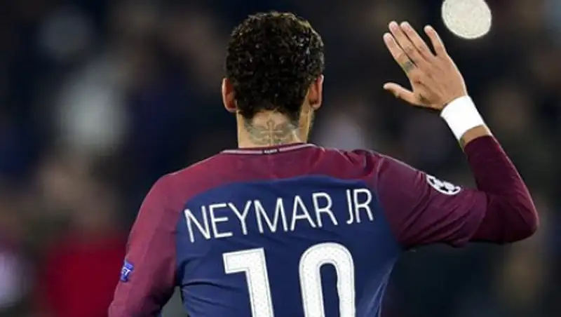 Неймар разочаровался, симулировал травму и отказался ехать на матч ПСЖ