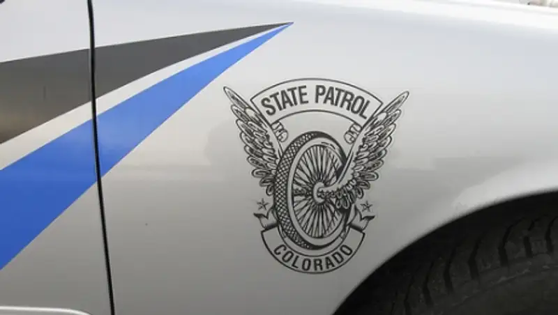 Власти штата Колорадо расcледуют обмен эротическими селфи в школе