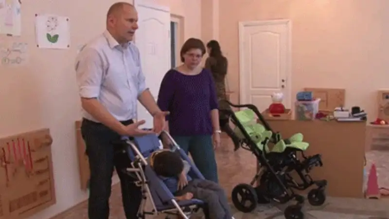 Немецкие врачи презентовали новые инвалидные коляски в Астане