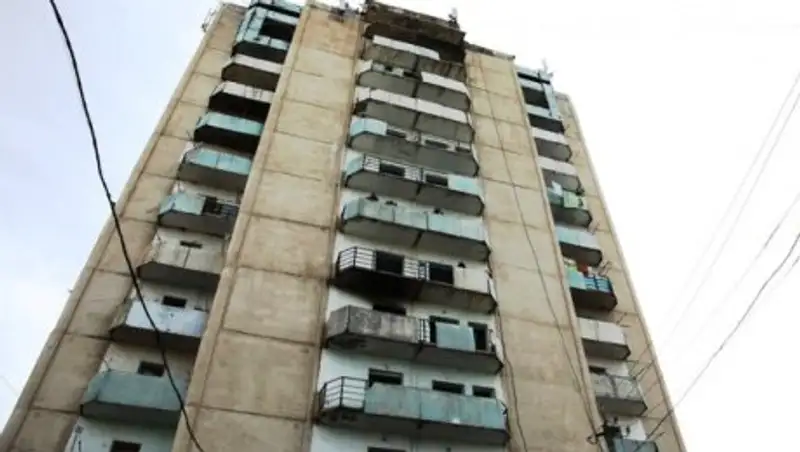 В Уральске женщина упала с 14 этажа