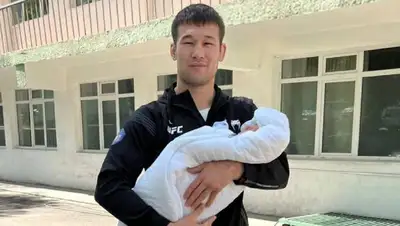 UFC Шавкат стал отцом, фото - Новости Zakon.kz от 18.04.2022 14:24