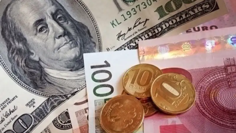 Курсы валют: доллар и евро немного подросли