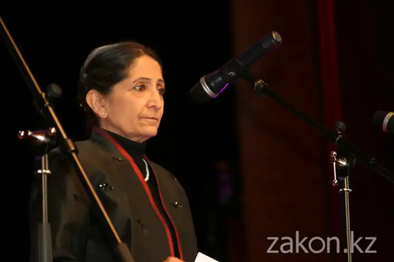 На МКФ «Евразия 2012» гран-при не вручили На МКФ «Евразия 2012» гран-при не вручили, фото - Новости Zakon.kz от 22.09.2012 04:42