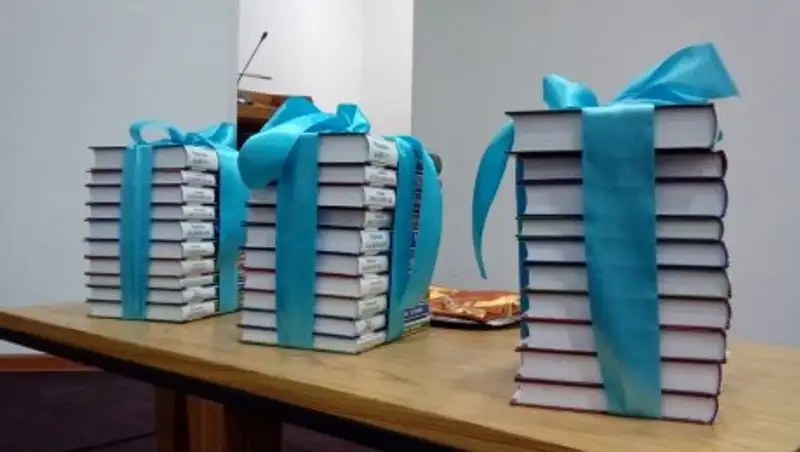 В Туркестане в рамках программы "Рухани жаңғыру" выпустили 10 книг