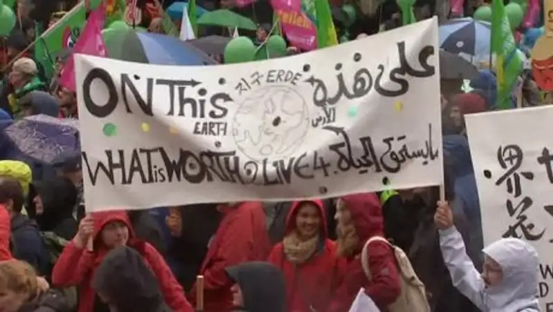 Тысячи жителей Гамбурга протестуют против саммита G20