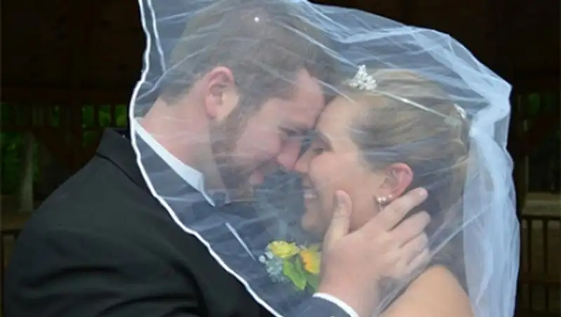 Американец решил повторить свадьбу для потерявшей память жены