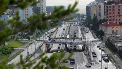 машины, дорога , фото - Новости Zakon.kz от 12.04.2022 11:54