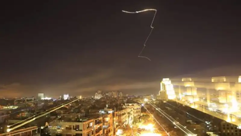 Военные назвали короткое замыкание причиной взрывов под Дамаском‍