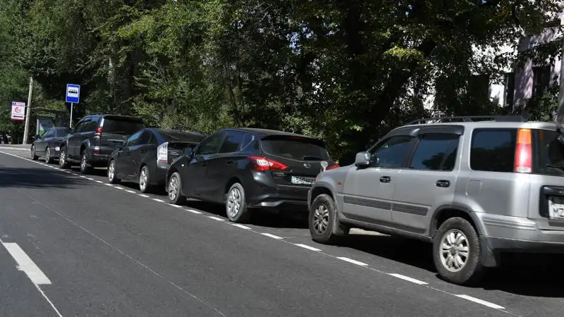 Жительница Атырау 15 лет платила налоги за проданное авто