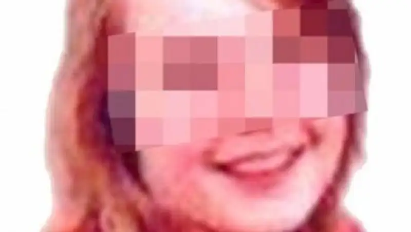 Родная мать и отчим держали девочку в шкафу и насиловали