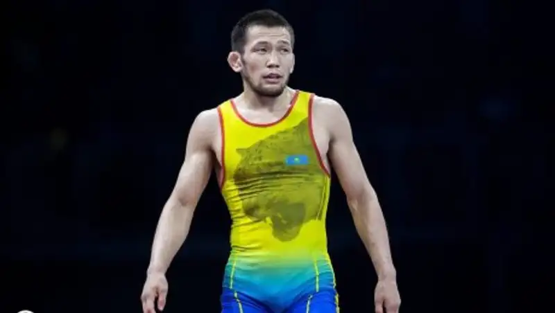 Нурислам Санаев завоевал "серебро" на чемпионате мира по борьбе