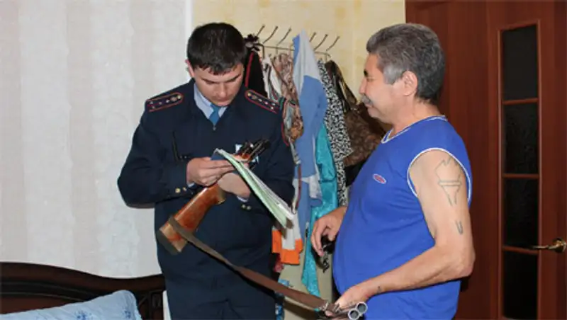 Более ста тысяч квартир посетили участковые Костанайской области