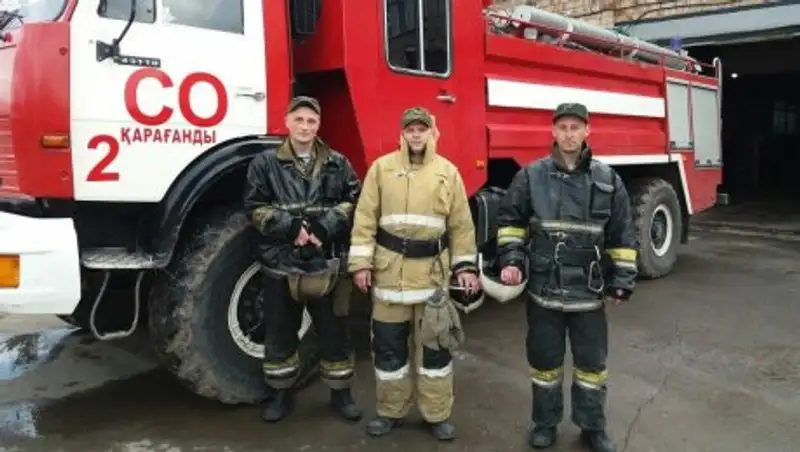 В Караганде пожарные спасли девушку от суицида