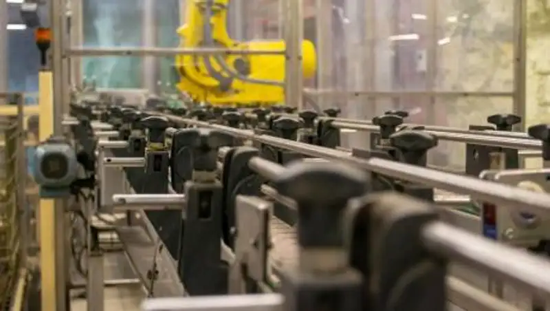 Машины заберут половину всех работ к 2025 году - исследование