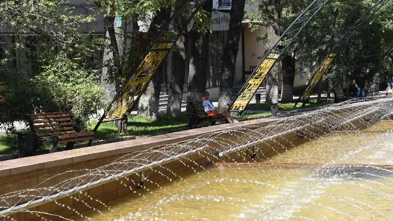 Сильная жара накроет Казахстан в пятницу