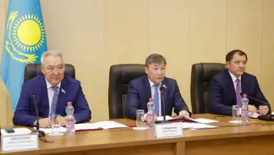 Пресс-служба акима Атырауской области, фото - Новости Zakon.kz от 27.09.2018 12:56