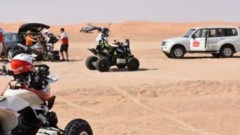Второй этап Abu Dhabi Desert Challenge и 45-градусная жара проверили на прочность технику