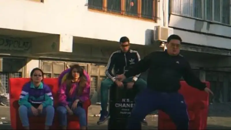 Полная версия "Зын-зын" стала хитом YouTube