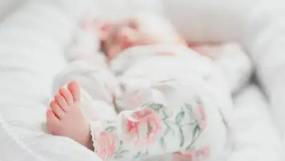 Новорожденного пыталась продать молодая пара алматинцев, фото - Новости Zakon.kz от 22.08.2022 15:55
