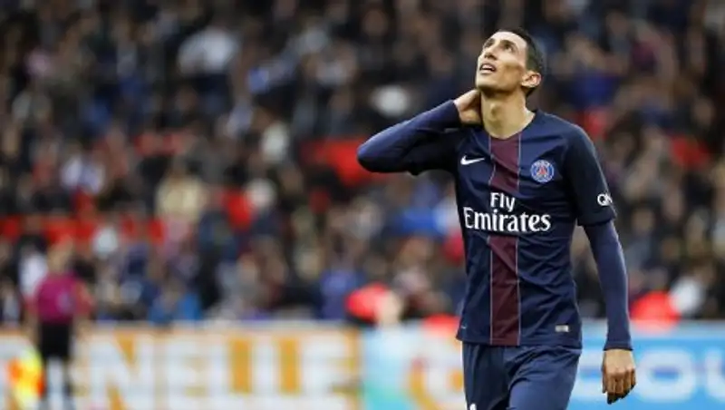 СМИ: полиция провела обыски в офисе ПСЖ и в домах футболистов Пасторе и Ди Марии 