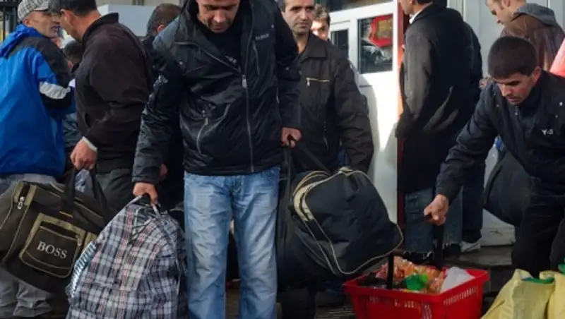 Житель Экибастуза оштрафован за наем иностранцев, не имеющих разрешения на работу