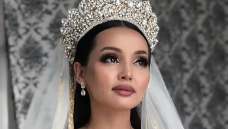 23 очаровательных девушек разных национальностей