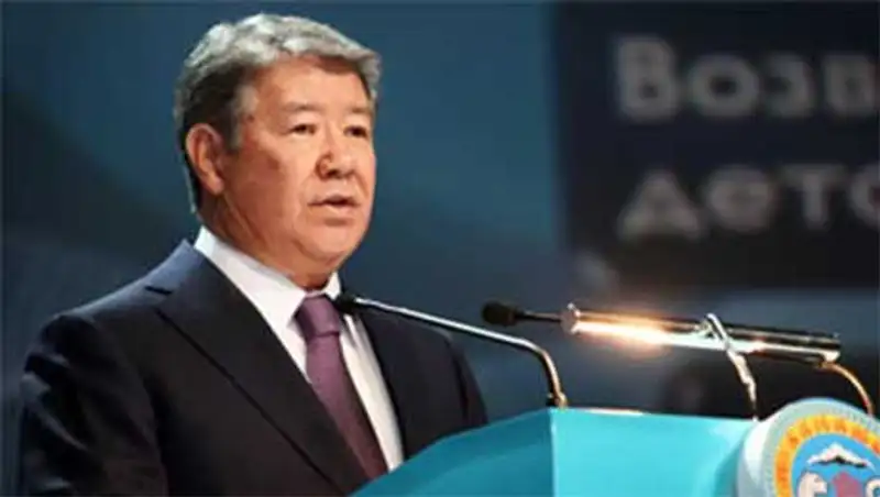 А. Есимов: Когда я пошел в школу, я знал лишь одно слово на русском языке - помидор, фото - Новости Zakon.kz от 01.11.2013 17:30