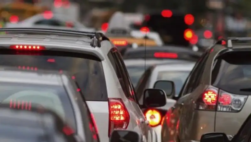 Движение в Алматы парализовано из-за осадков