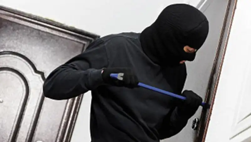 Преступная группировка в ЮКО обокрала 70 квартир