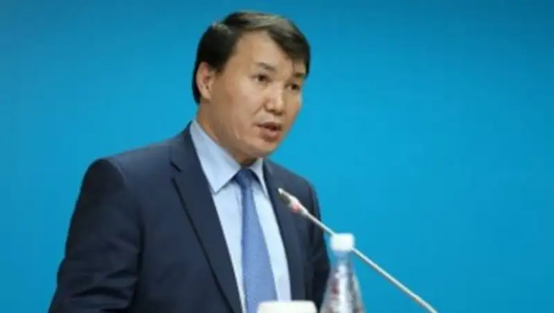 Шпекбаев отчитался в Париже о мерах по борьбе с коррупцией в Казахстане