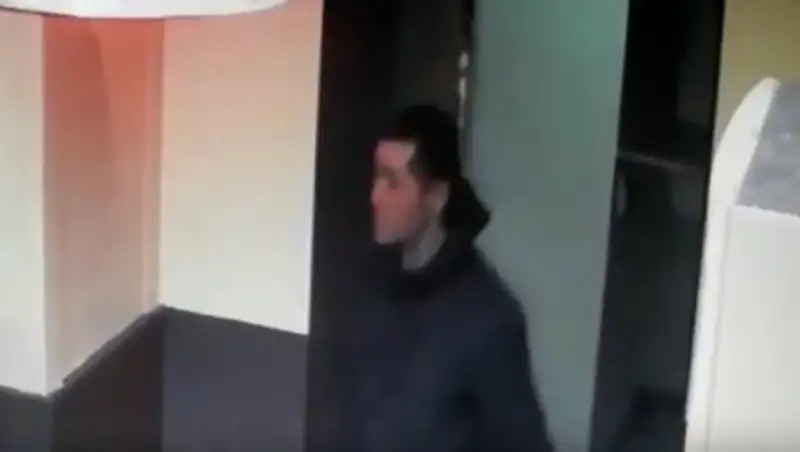 В Астане ищут мужчину, укравшего коробку с пожертвованиями