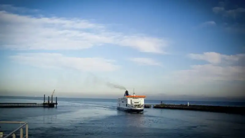 СМИ: кандидат на пост главы Франции предложил перенести границу с Британией