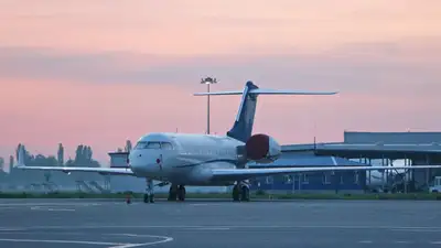 В Южной Корее дверь самолета открылась прямо во время полета, фото - Новости Zakon.kz от 26.05.2023 14:43