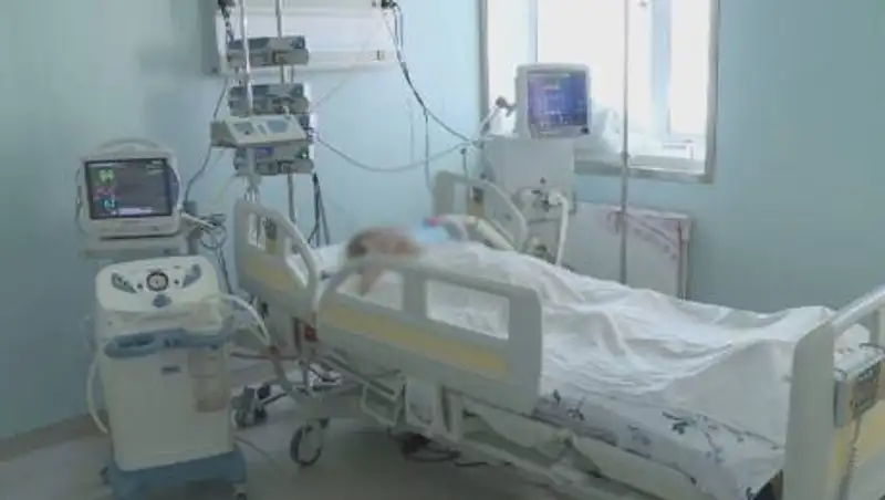 Шесть человек скончались от коронавируса и пневмонии за сутки в Казахстане